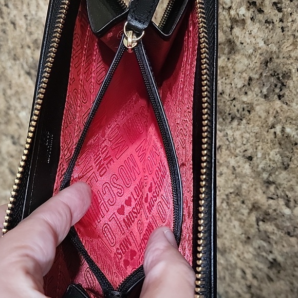 Moschino Love Graphic Black Long Wallet - Picture 11 of 17
